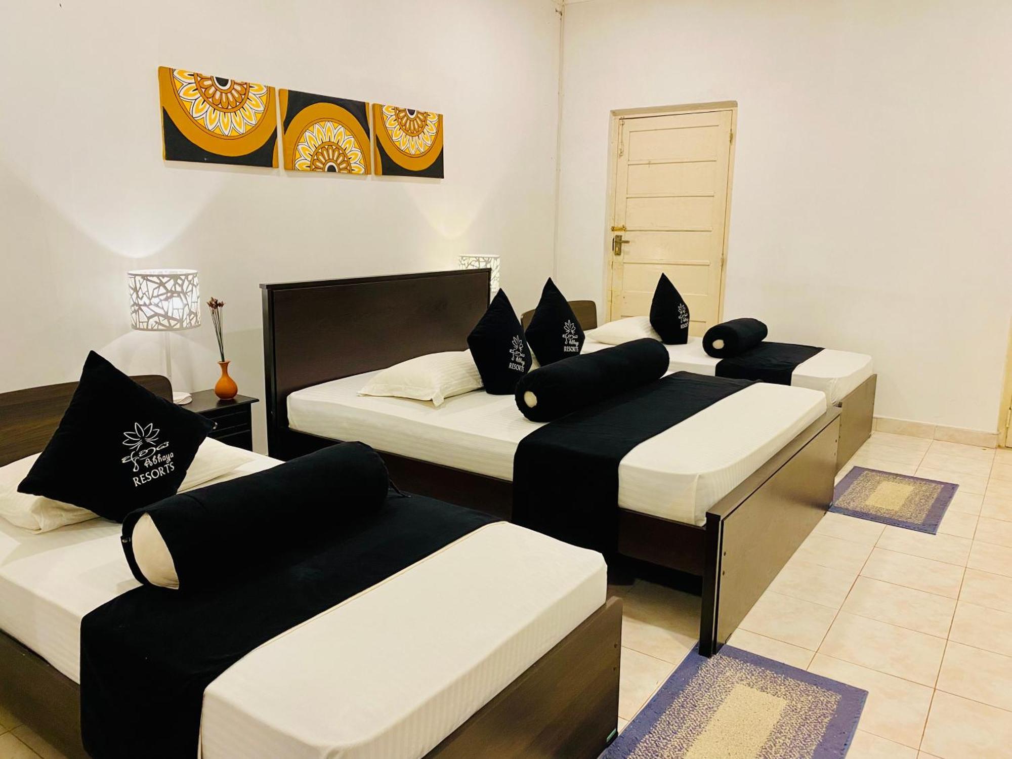 Abhaya Resorts Anuradhapura Ngoại thất bức ảnh